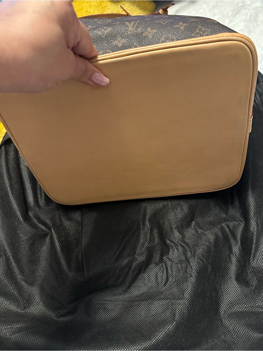 Louis Vuitton Monogram Bucket Shoulder Bag in Brown and Tan Leather Trim - Picture 12 of 13